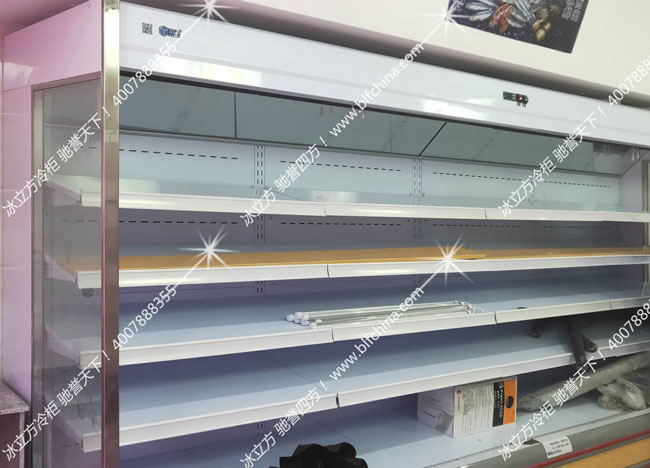 龙城好又丰万象天城店4米风幕柜